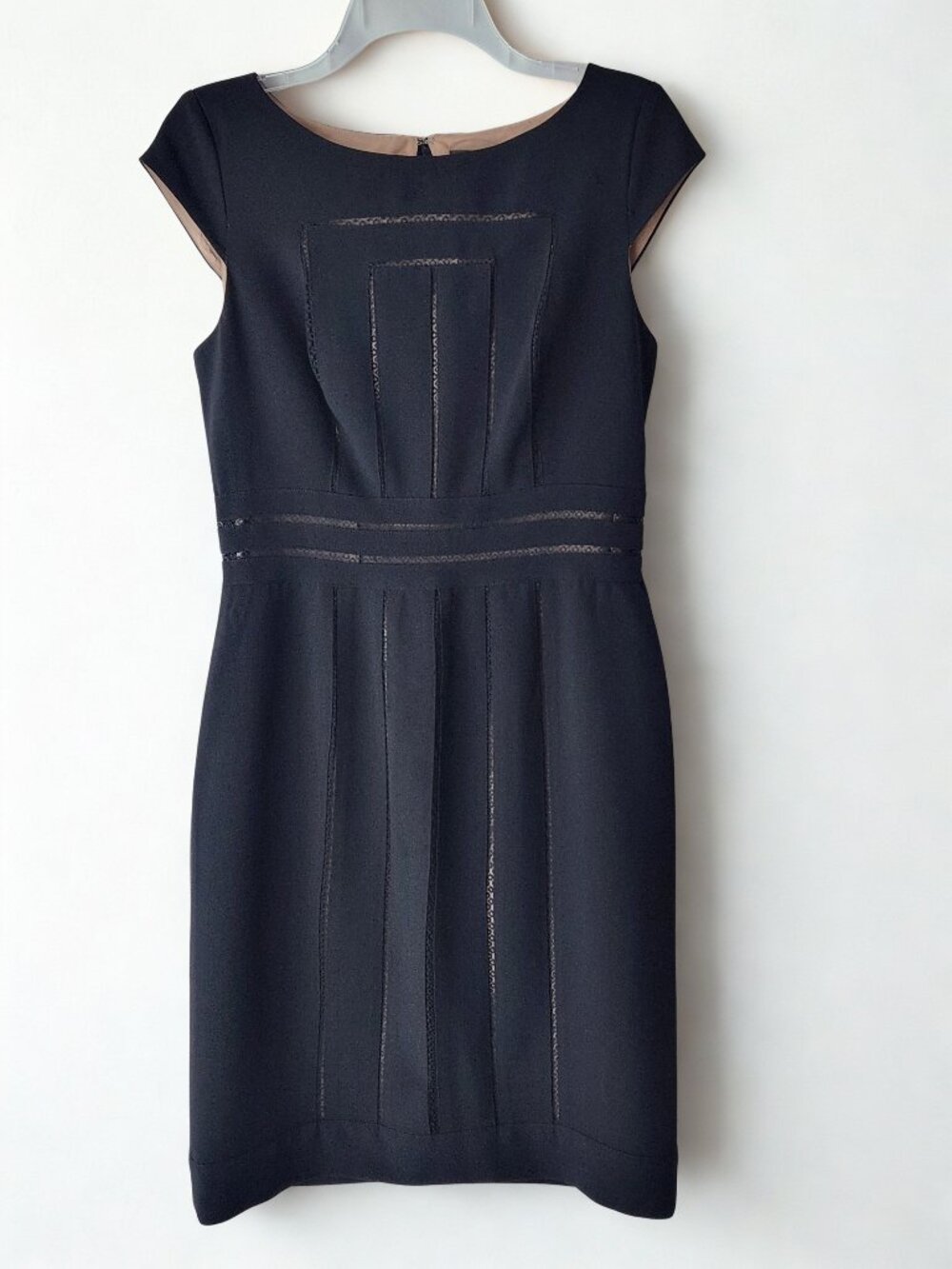 Adrianna Papell Dress Embroidered Cap Sleeve Black Size 8